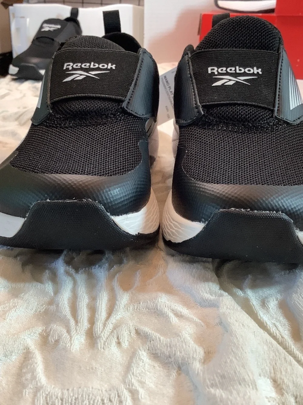 NWT Reebok Nano Play slip on training black sneakers big kids